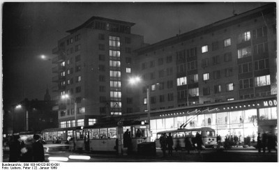 Bundesarchiv_Bild_183-H0122-0010-001.jpg