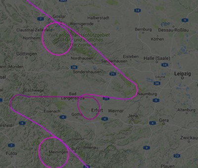 weihnachtsbaum-flug flighradar24.jpg