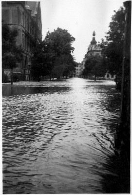Hochwasser 1954 Gutenbergstrasse_2.jpg