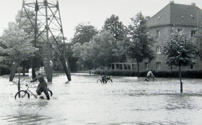 HW 1954 Eifelturm.jpg
