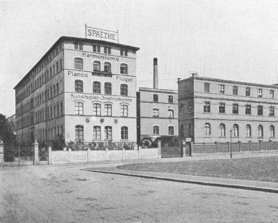 pianofabrik1900.jpg