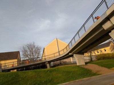 fussgaengerbruecke.jpg