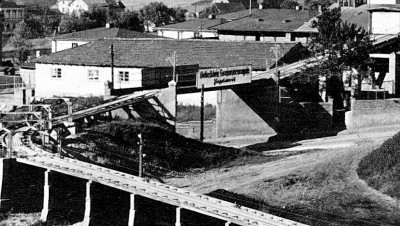 Brücke und Lorenbahn.JPG